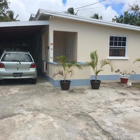 Ocean Sky Apartments Barbados Christ Church Esterno foto